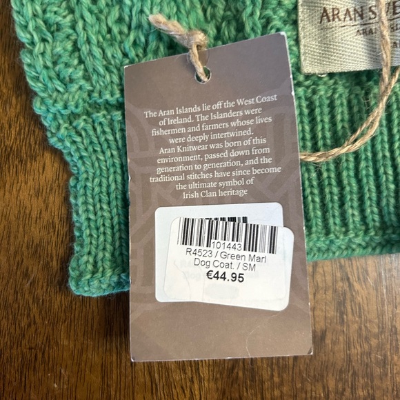 NWT Aran Sweater Market, sz S dog sweater. PERFECT gift for your favorite pooch! - Picture 5 of 5